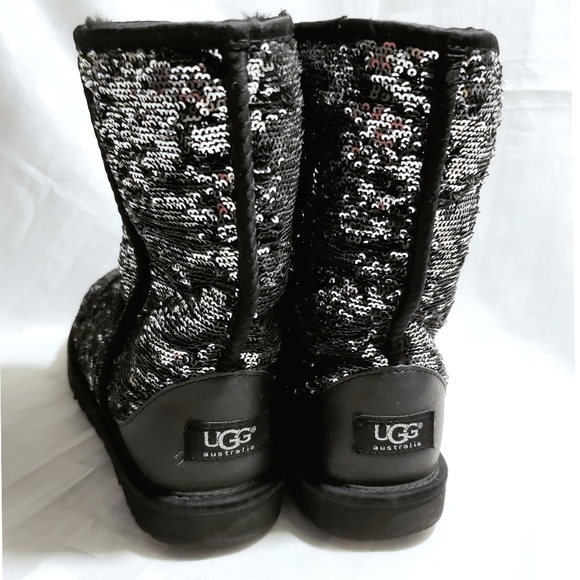 UGG Sequin Sparkling Black Silver Classic Short Boots Sz 9 - Picture 6 of 9